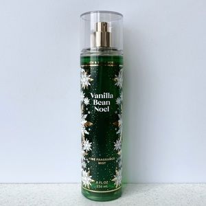Bath and Body Works / Full size Vanilla Bean Noel perfume spray